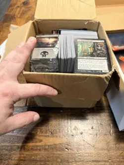 Magic Gathering asst. Land Of The Behemoths Bundle, Symbiotic Swarm Deck, Lands - Image 2