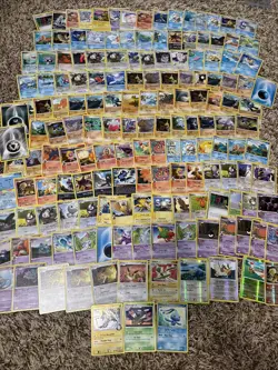 Huge lot of pokemon cards 2000-2009 With Holos. Over 130 Cards - Image 1