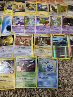 Huge lot of pokemon cards 2000-2009 With Holos. Over 130 Cards - Image 5