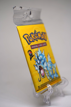 21.05g Pokemon TCG Base Set 2 Booster Pack 2000 Gyarados Art WOTC Vintage Sealed - Image 5