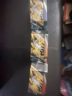 Pokemon TCG EEVEE EVOLUTIONS TINS -Flareon, Jolteon & Vaporeon Factory Sealed - Image 4