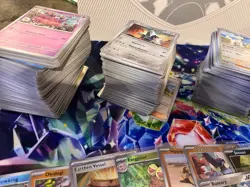 Prismatic evolutions bulk lot! 1040 cards common/uncommon/holo 8 pb 1 mst 5 ex - Image 5