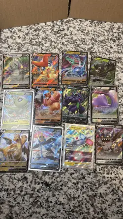 Pokemon Bulk Lot 100 Cards! Rares, Holos, And ULTRA RARE(s) - Image 4
