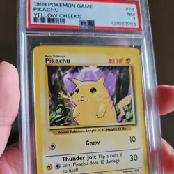 1999 POKEMON BASE SET UNLIMITED YELLOW CHEEKS #58 PIKACHU PSA 7 - Image 3