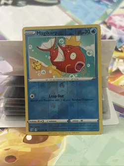 Pokemon Magikarp Card 039/192 Reverse Holo Ft. Pikachu Rebel Clash NM Condition - Image 1