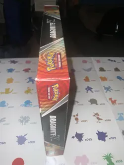 Pokemon Dragonite v Collection Box Evolving Skies, Fusion, Spring/Summer - Image 4