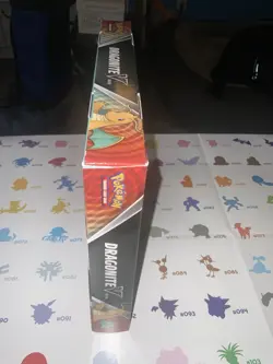 Pokemon Dragonite v Collection Box Evolving Skies, Fusion, Spring/Summer - Image 5
