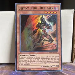 1ST EDITION DESTINY HERO - DRILLDARK 1996 DESO-EN001 YUGIOH CARD (LP/MP) - Image 1