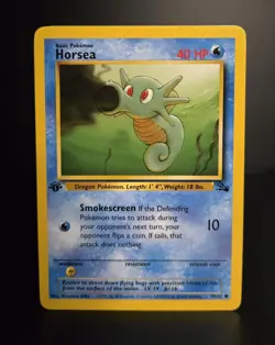 Pokemon TCG - HORSEA - 1ST EDITION - 49/62 - FOSSIL (1999) - WOTC - LP/NM - Image 1