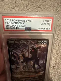Pokemon TCG - Umbreon V TG22/TG30 - Sword & Shield - Brilliant Stars - PSA 10 - Image 2