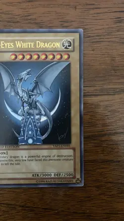 Blue-Eyes White Dragon YAP1-EN001 Anniversary Pack Limited Edition - Image 3