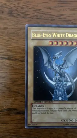 Blue-Eyes White Dragon YAP1-EN001 Anniversary Pack Limited Edition - Image 5