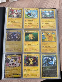 Pokemon TCG Black & White Ultra Pro Folder 2011 with 60+ Assorted Cards XY Rare - Image 3