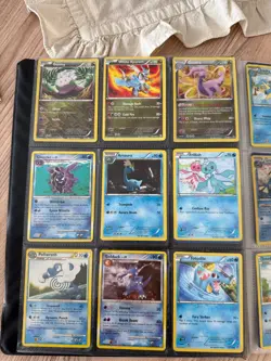 Pokemon TCG Black & White Ultra Pro Folder 2011 with 60+ Assorted Cards XY Rare - Image 4