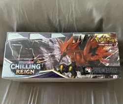 Pokemon TCG SWSH06 Chilling Reign Build and Battle Box Sealed Display - 40 packs - Image 4