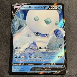 Galarian Darmanitan V 036/185 Holo Shiny Pokemon Card Vivid Voltage NEAR MINT - Image 1