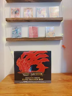 Pokemon TCG Sword & Shield Lost Origin Pokemon Center Elite Trainer Box - 85135 820650851353 - Image 2