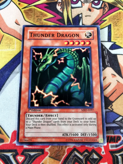 Thunder Dragon mrd-e097 1st Edition (LP/MP) Common Yu-Gi-Oh! - Image 1