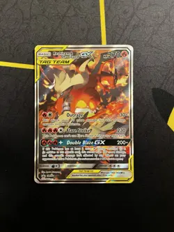 Pokemon Reshiram & Charizard GX SM201 Tag Team Alternate Art Promo *HP* ❤‍🔥 - Image 2