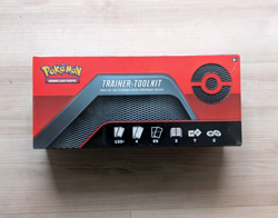 Pokemon TCG - Pokemon Trainer-Toolkit 2020 NEU OVP /sealed DEUTSCH - Image 1