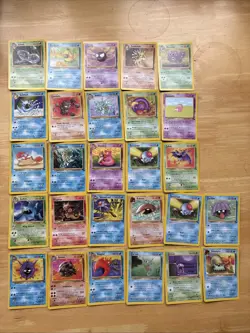 1999 Fossil Common/Uncommon Set X 27 Pokemon Cards One Duplicate - Image 1