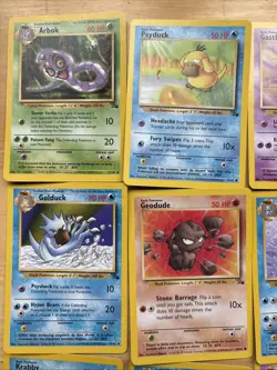 1999 Fossil Common/Uncommon Set X 27 Pokemon Cards One Duplicate - Image 2