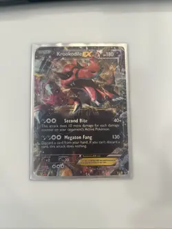 2014 POKEMON KROOKODILE EX HP 180 BLACK STARS XY 25 FULL HOLO PROMO FOIL CARD MP - Image 1