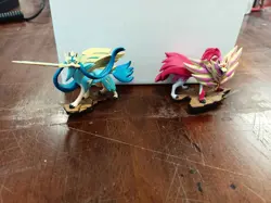 Shiny Zamazenta & Shiny Zacian Figures Premium Collection SET - Pokemon - Image 3