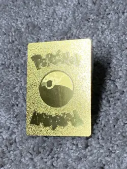 Pokemon Unique Charizard VMax HP330 Hi-Gloss Gold Foil Fan Art Card LP - Image 3