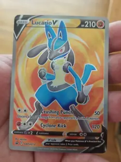 Lucario V - SWSH213 (Full Art) Sword & Shield Promo NM Pokemon TCG - Image 1