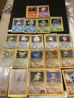 Pokemon Card Lot 14 Vintage Holos 7 Vintage Commons 21 Cards LP/MP/HP/DMG - Image 1