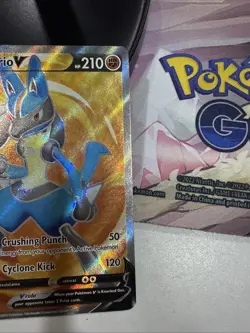 LIVE Pokemon Card Lucario V SWSH213 Black Star Promo Ultra Rare Near Mint - Image 4