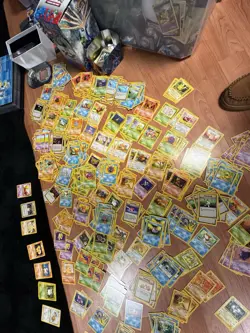 HUGE Lot Of Vintage Fossil And Jungle Pokemon Cards. Commons, Uncommons, Rares. - Image 3