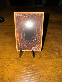 Yugioh Lyna the Light Charmer, Lustrous QCSR Quarter Century Secret Rare RA04 NM - Image 2