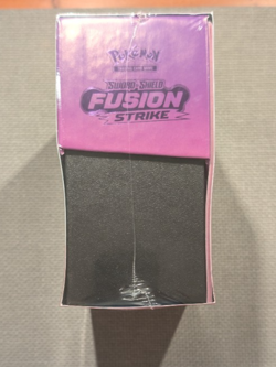 Pokemon TCG Sword & Shield Fusion Strike Elite Trainer Box Sealed English - Image 5
