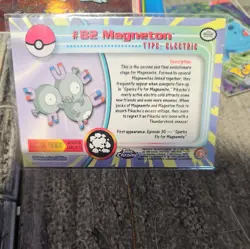 2000 Pokemon Topps Chrome TV MAGNETON #82 Base BC - Image 2