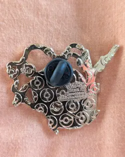 Mega Rayquaza Collector's Pin 2015 Metal Enamel Pin Roaring Skies Pokemon TCG - Image 4