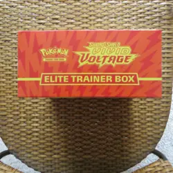 POKEMON TCG SWORD & SHIELD VIVID VOLTAGE ELITE TRAINER BOX ETB FACTORY SEALED - Image 5