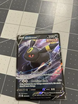 Pokemon Umbreon v SWSH203 Holo LP Sword & Shield Promo Cards - Image 5