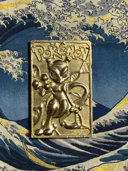 1999 Pokemon Gold Colored Mewtwo Metal Trading Card Medallion - Image 1