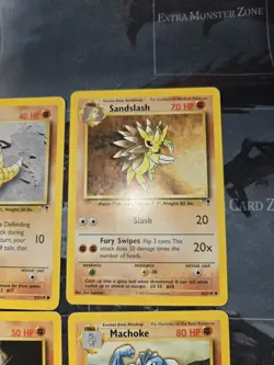 Legendary Collection 4 Card Lot Sandshrew, Sandslash, Machop, Machoke Fighting - Image 3