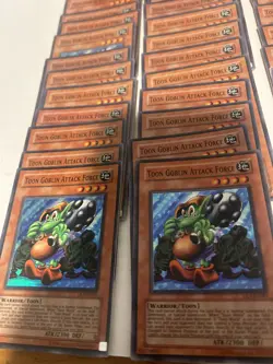 Yugioh Lot 68 1996 Lon SD2 SDY DL7 Halo 1st Edition Toon Goblin Attack Force - Image 4