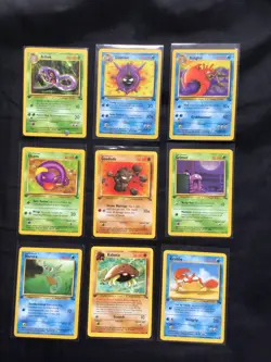 Pokemon Cards: 1st Edition Fossil 20 Card Non-Holo Lot - Image 1
