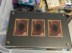Yu-Gi-Oh Blue Eyes White Dragon x3 Secret Rare 25th Kaiba Set with DISPLAY FRAME - Image 2