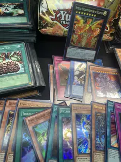 | Yugioh HIERATIC SUN DRAGON OVERLORD Tin Lot + Foils, Rares, Commons NM-HP | - Image 4