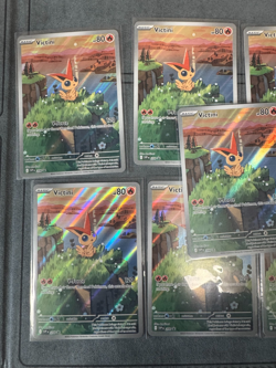 15 Victini - Illustration Rare | Pokemon Scarlet & Violet Promo | TCG SVP #208 - Image 2