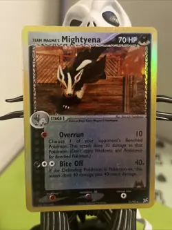 Team Magma's Mightyena 21/95 Ex Team Magma vs Team Aqua Reverse Holo Pokemon NM - Image 1