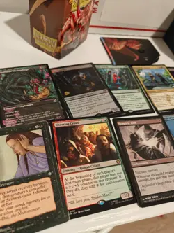 1000+ Magic the Gathering MTG bulk card lot with foils, rares, storage box - Image 2