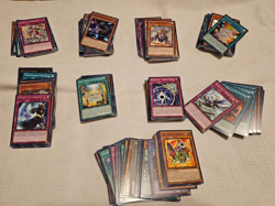 Lot of around 350 English VG-LN Yu-Gi-OH cards as shown - Image 1