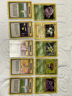 Pokemon TCG Card Lot Rares Scyther Magneton Vileplume Base Set Shadowless MP-HP - Image 2